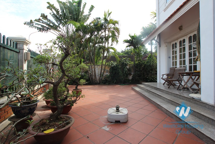Nice house with lake view available for lease in Westlake area, Tay Ho, Hanoi- unfurnished.
